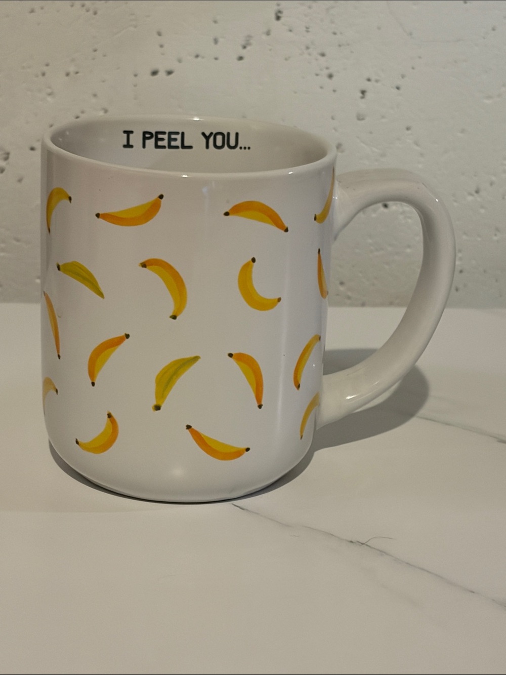 White Ceramic Banana Pattern Mug - Playful Yellow Design